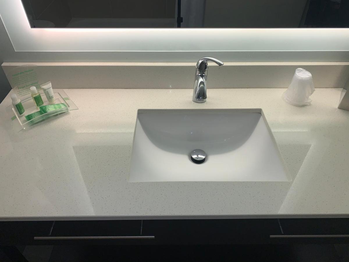 Holiday Inn University Area Charlottesville By Ihg Ngoại thất bức ảnh