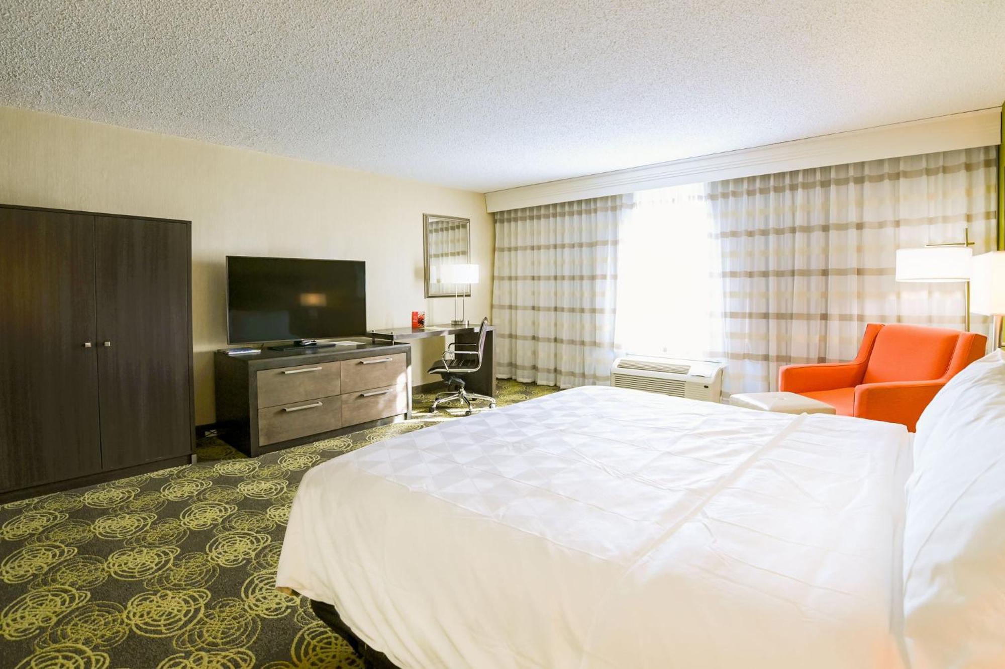 Holiday Inn University Area Charlottesville By Ihg Ngoại thất bức ảnh