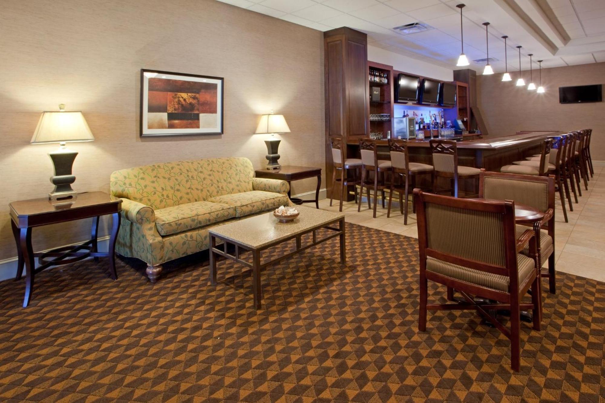 Holiday Inn University Area Charlottesville By Ihg Ngoại thất bức ảnh